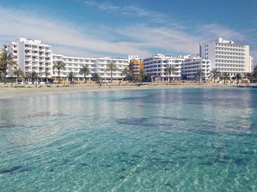 La demanda de apartamentos repunta un 14% entre españoles